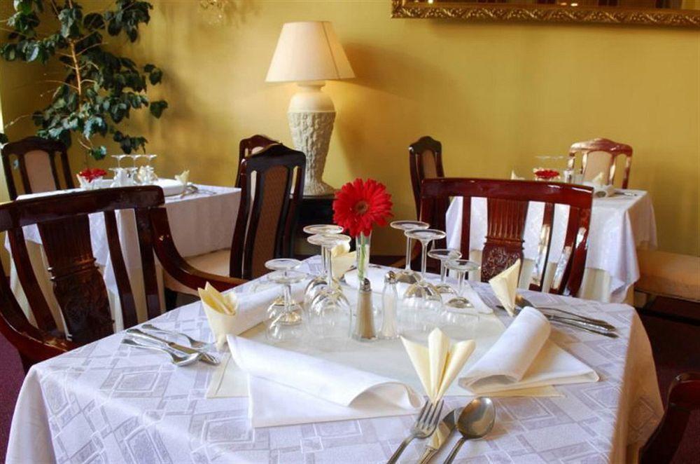 Hotel Grand Жилина Екстериор снимка