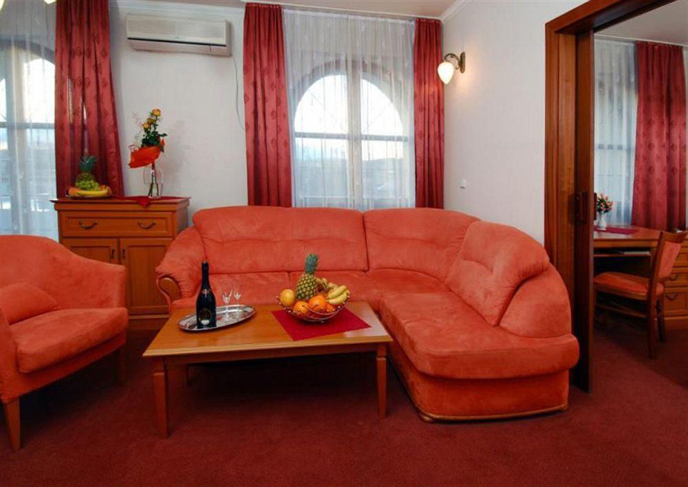 Hotel Grand Жилина Екстериор снимка