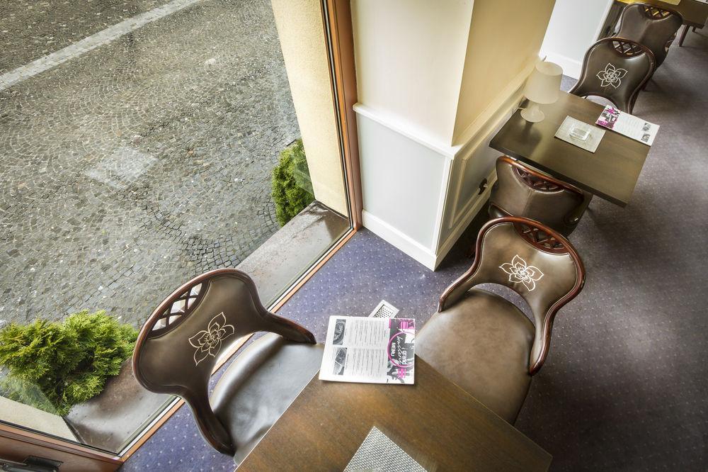 Hotel Grand Жилина Екстериор снимка