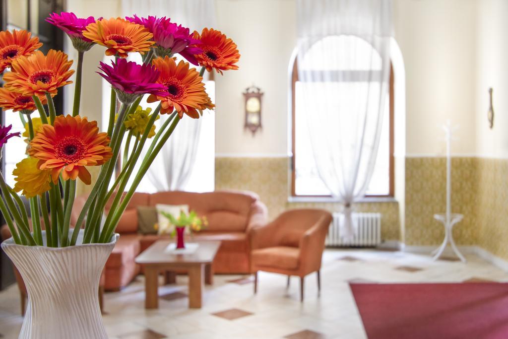 Hotel Grand Жилина Екстериор снимка