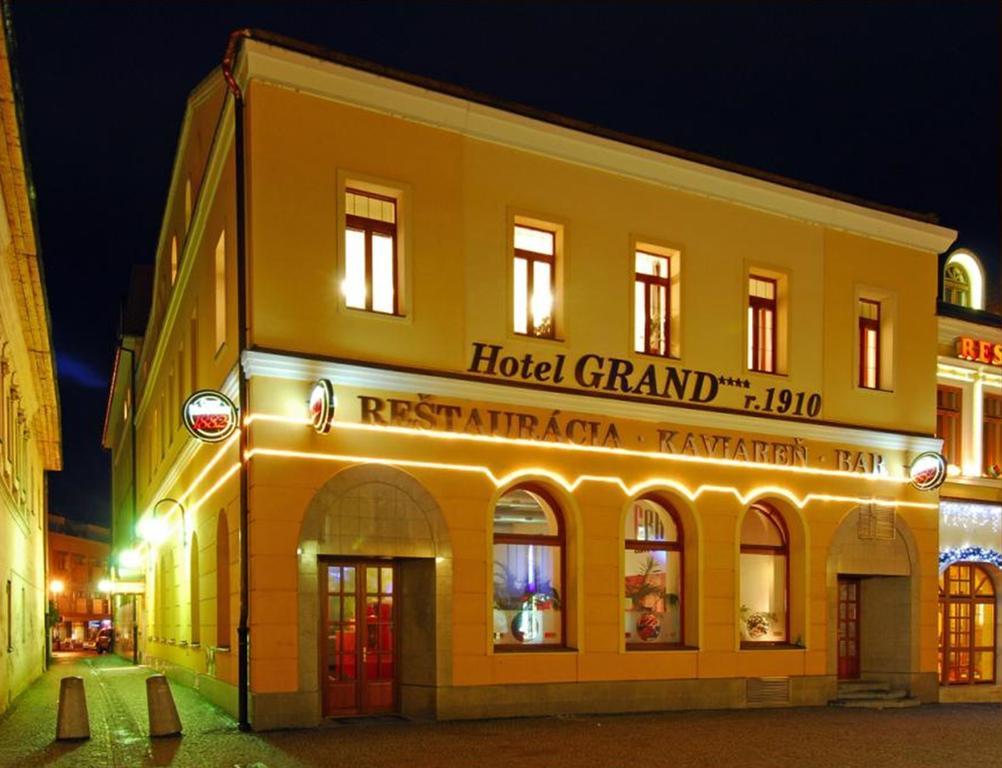 Hotel Grand Жилина Екстериор снимка